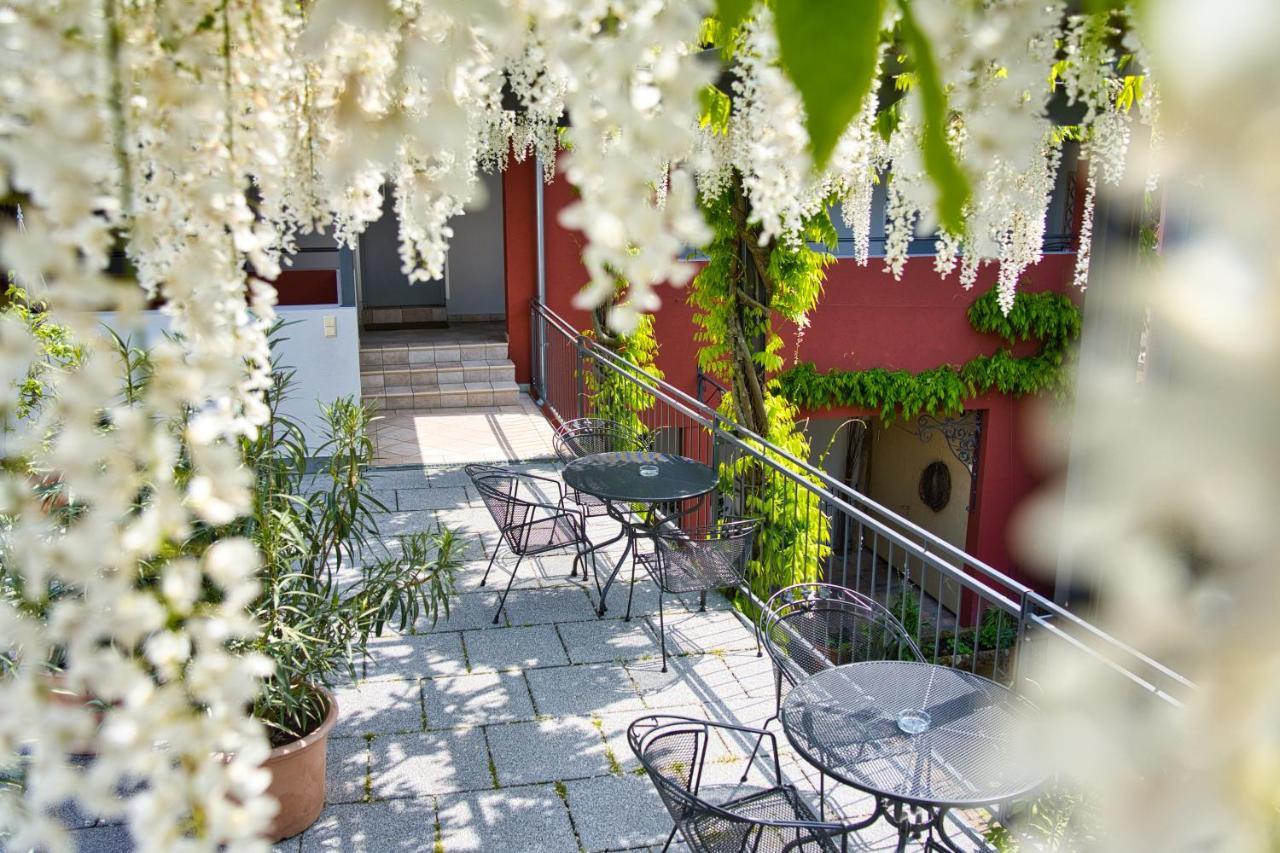 Arndt Garni Hotel